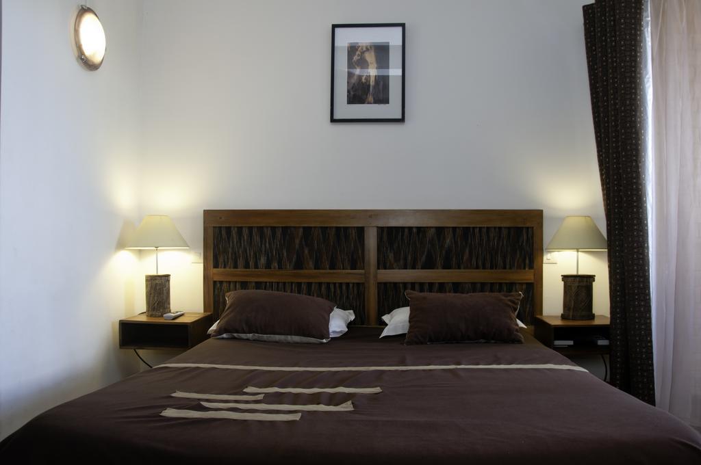 Hotel Restaurant Le Combava Antananarivo Kamer foto